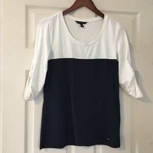 Tommy Hilfiger ivory/navy blouse 👚Size M